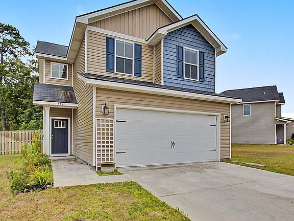 3rd image of 547 Fairview Cir
