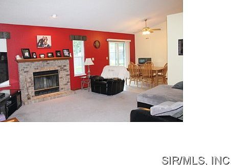 4th image of 1024 Andra Dr