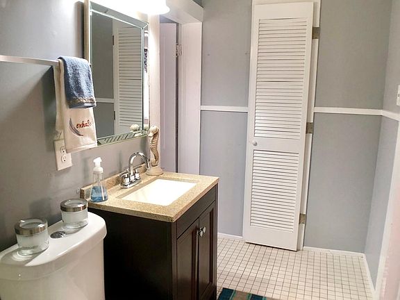 5th image of 811 10th St #1
