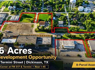 2401 Termini St, Dickinson, TX 77539