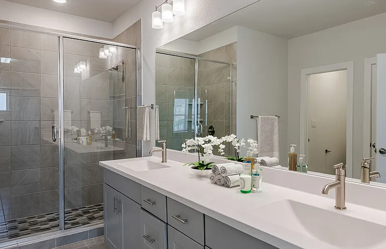 Echelon At Reverchon Bluffs Rental Homes — Photo 4