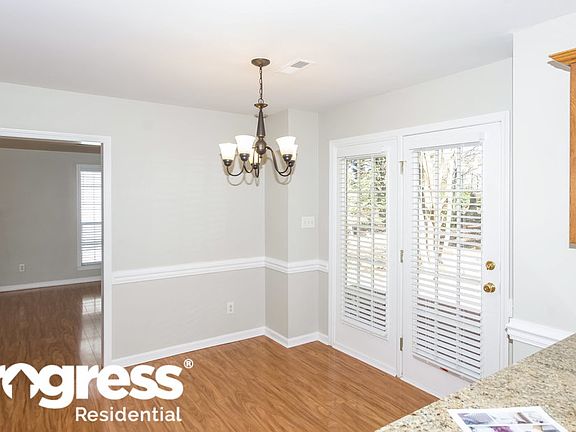 4th image of 4012 Huntmeadow Dr