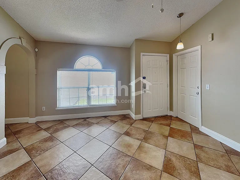10122 Richardson Ct — Photo 8
