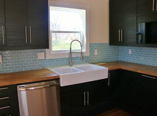 2 Cool Springs Dr, Asheville, NC 28806