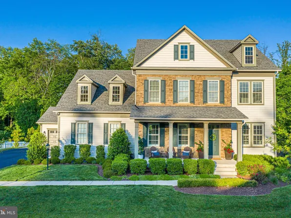 41223 Chatham Green Cir, Aldie, VA 20105