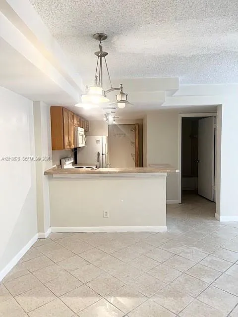 Building Photo - 10709 Cleary Blvd #105
