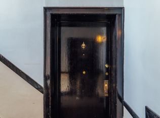 627-41 W Roscoe St, Chicago, IL 60657
