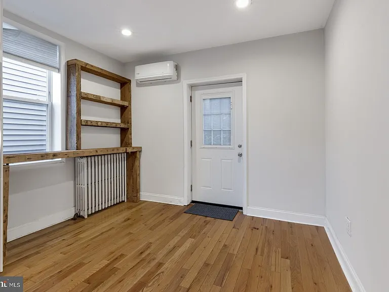 1302 N 19th St #2 — Photo 7