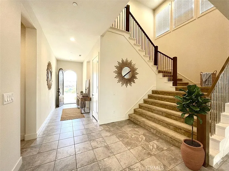 12040 Estrella Pl — Photo 3