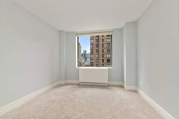 Rented by Sotheby's International Realty | media 10