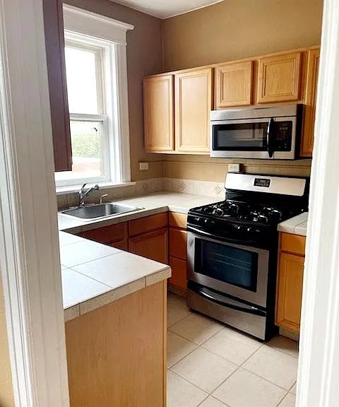 2109 NW Irving St #409 — Photo 3
