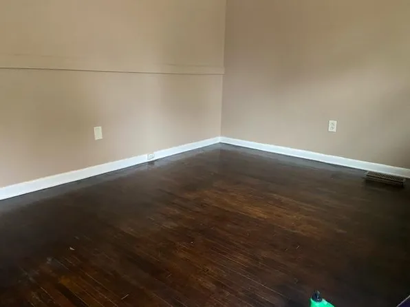 132 Vandiver Dr, Madison, TN 37115