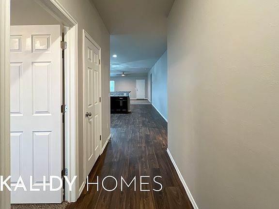4th image of 9333 NW 70th St