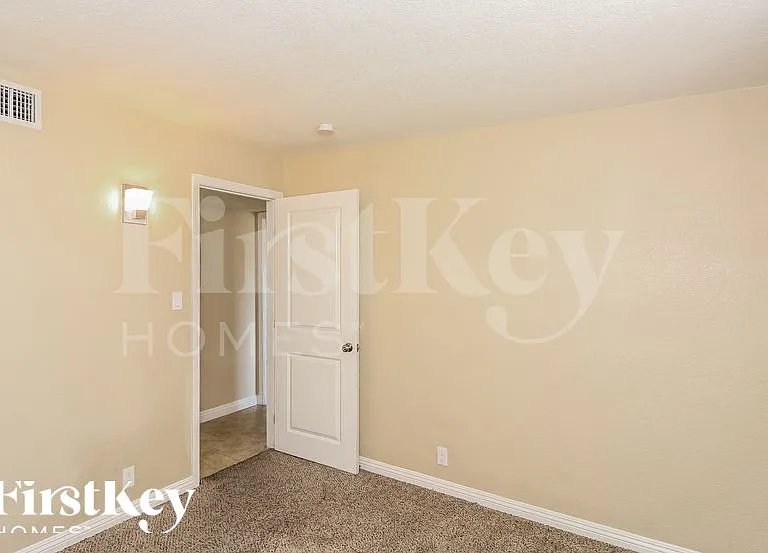 5119 Margo Dr — Photo 11