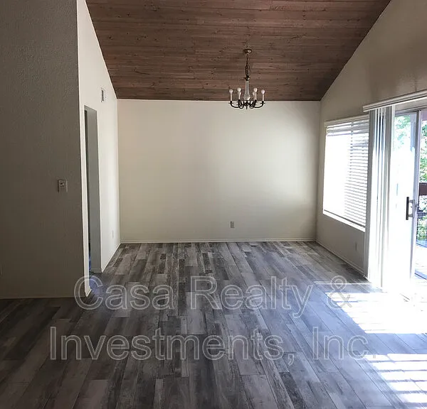 2112.5 Pullman Ln — Photo 5