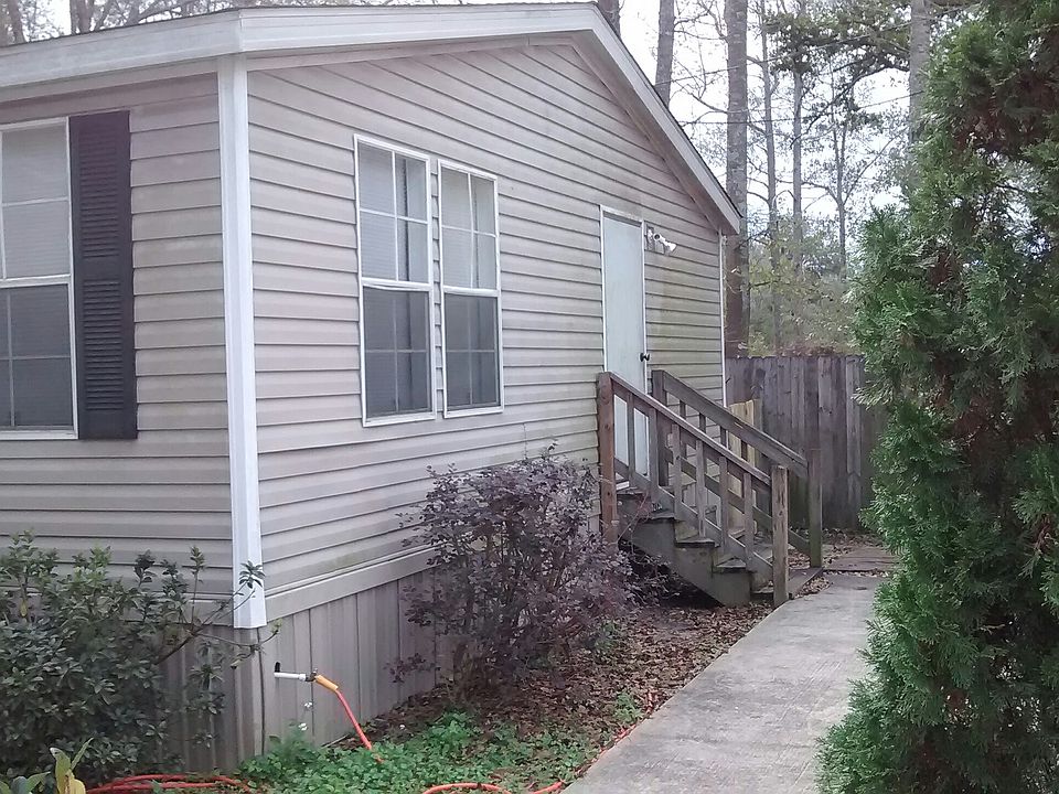 2nd image of 62136 N 11th St