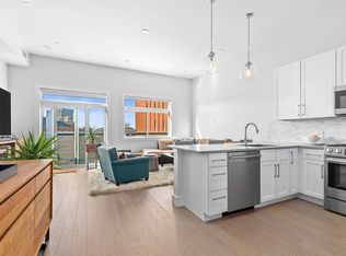 65 Meridian St PENTHOUSE 6, Boston, MA 02128