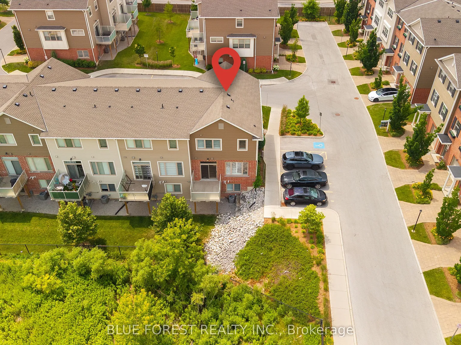 3 bed, $2,700 — Photo 3
