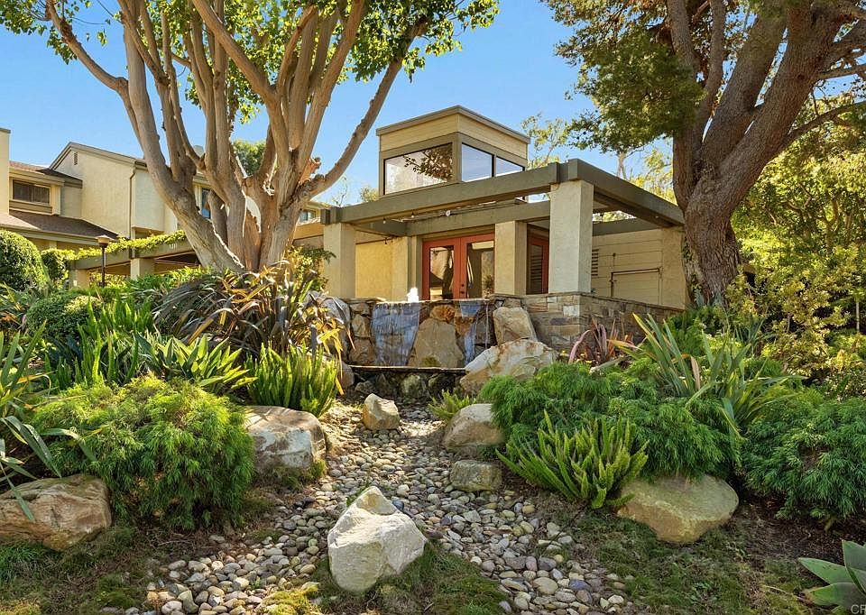 3253 Caminito Eastbluff UNIT 27, La Jolla, CA 92037 Zillow