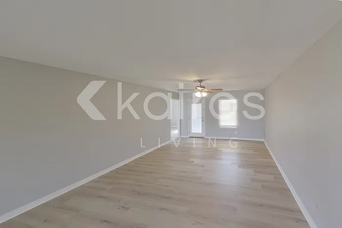4506 S Roberts St — Photo 4