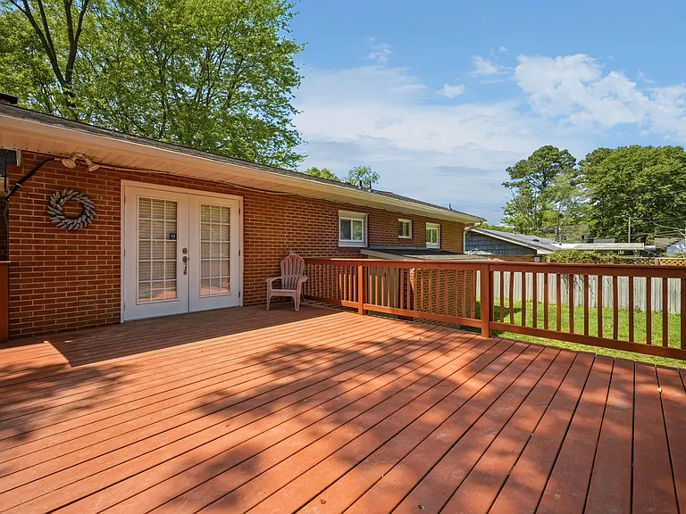 412 Nicewood Dr — Photo 28