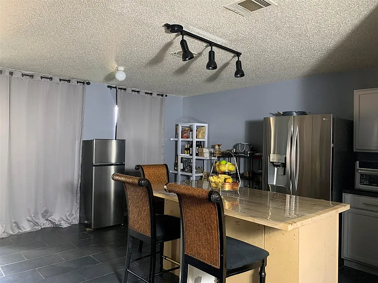 208 Dakota Ridge Dr — Photo 10