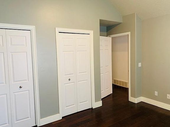 5th image of 4208 N Bay Cir