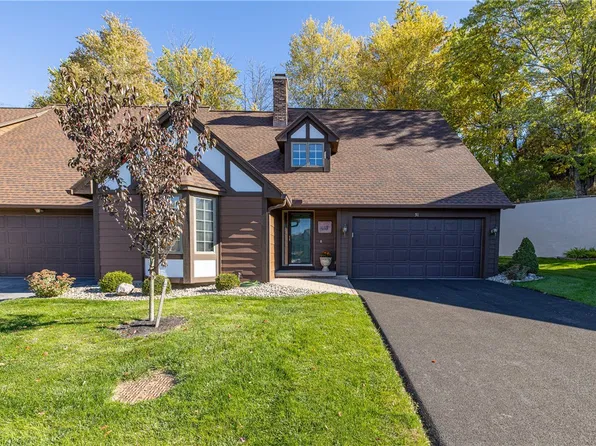 51 Cambridge Ct, Fairport, NY 14450