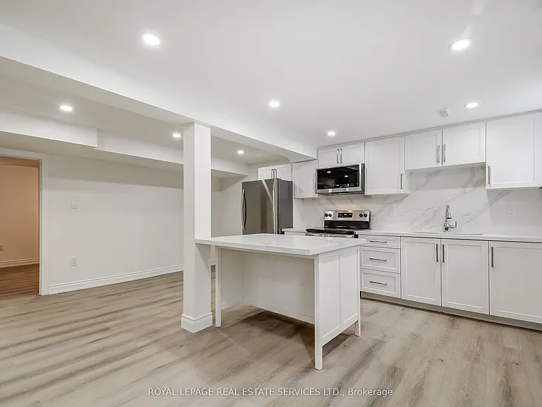 277 Mississaga St #LOWER — Photo 1