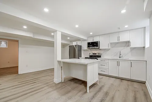 277 Mississaga St #LOWER Photo 1