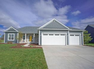 35430 Mineral Springs Blvd, Oconomowoc, WI 53066