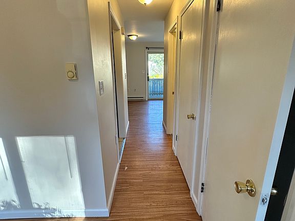 4th image of 21 Gallup St