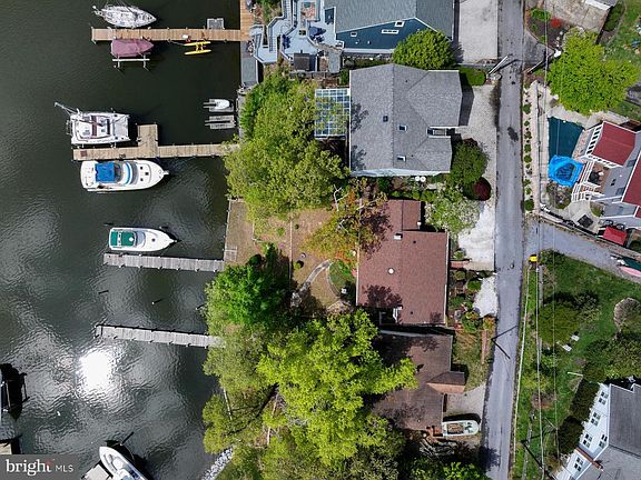 5th image of 322 Riverside Rd