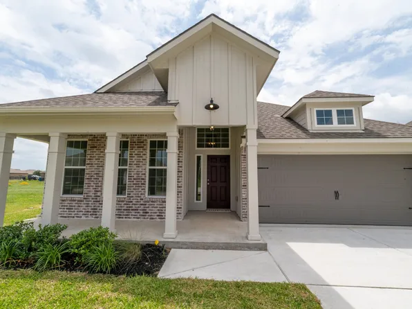 7807 Leadtree Dr, Navasota, TX 77868
