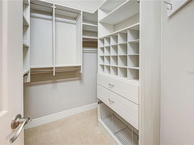 2330 Bradford St — Photo 30