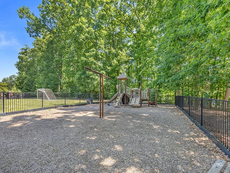 6407 Barcelona Way — Photo 59