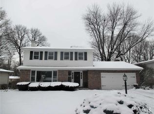 1314 W Brentwood Dr, Dunlap, IL 61525