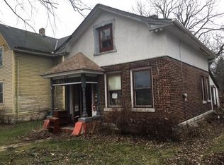 508 E Main St, Waukesha, WI