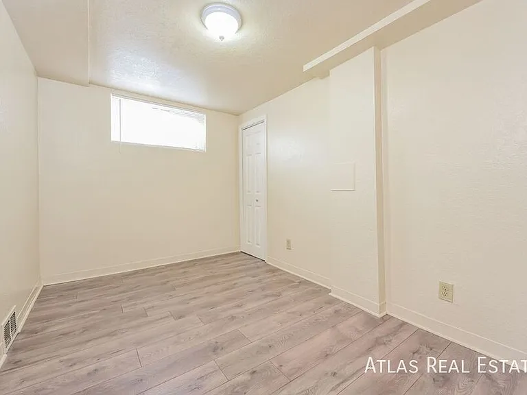 1463 W Byers Pl — Photo 13