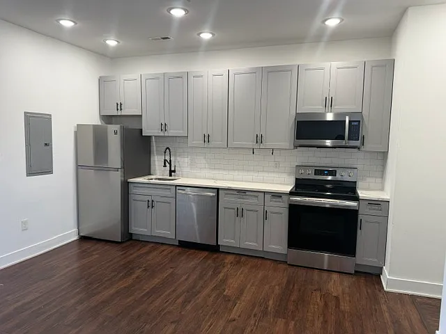 3213 W Susquehanna Ave #3 — Photo 1