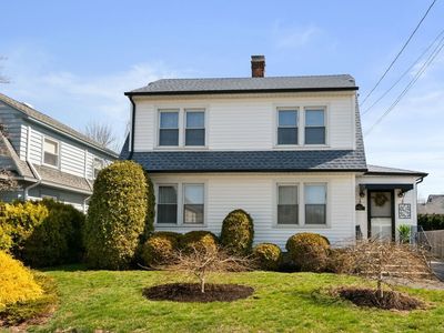 842 Montauk Avenue, New London, CT, 06320