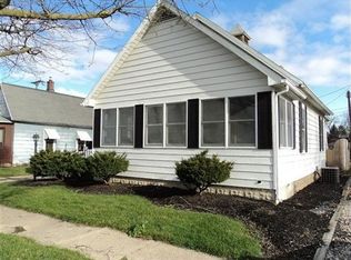 323 Harrison St, Pt Clinton, OH 43452
