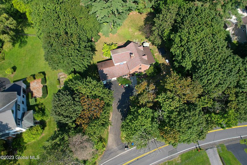 3rd image of 1467 Van Antwerp Road
