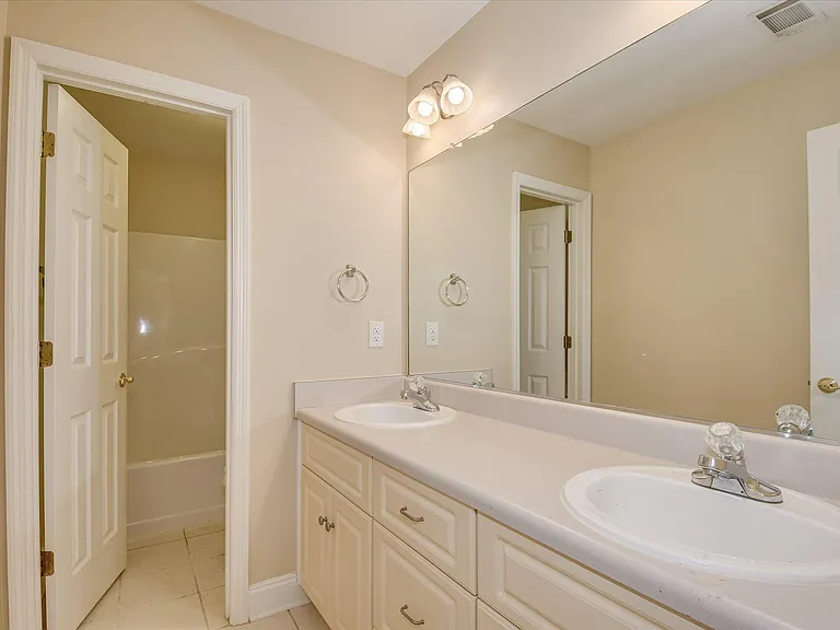 929 Sawbuck Way — Photo 28