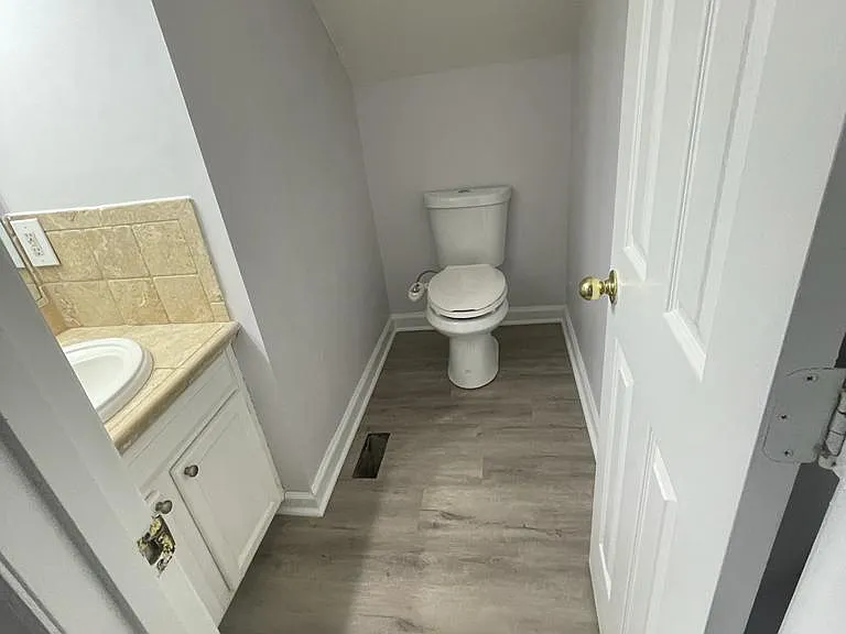 153 Troy Dr — Photo 11