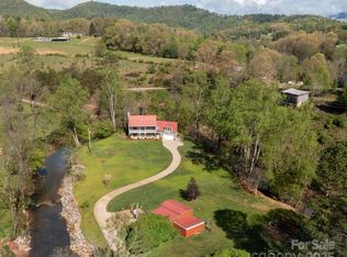 85 Laurel Cove Rd, Candler, NC 28715