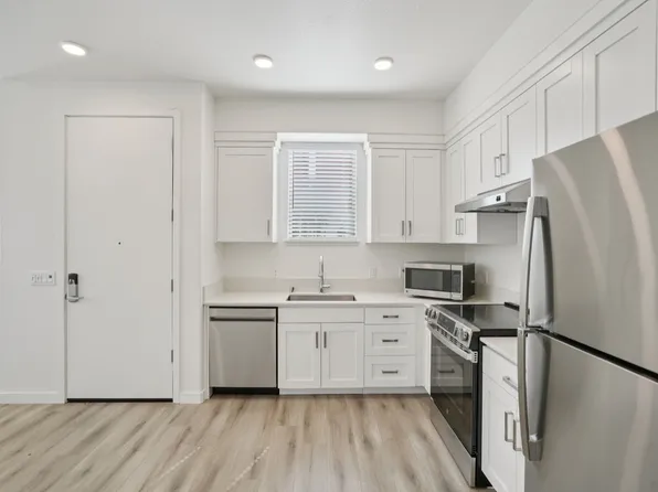 T20 Lofts