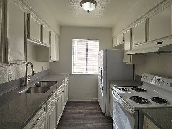 4th image of 1140 N 8th St APT 202