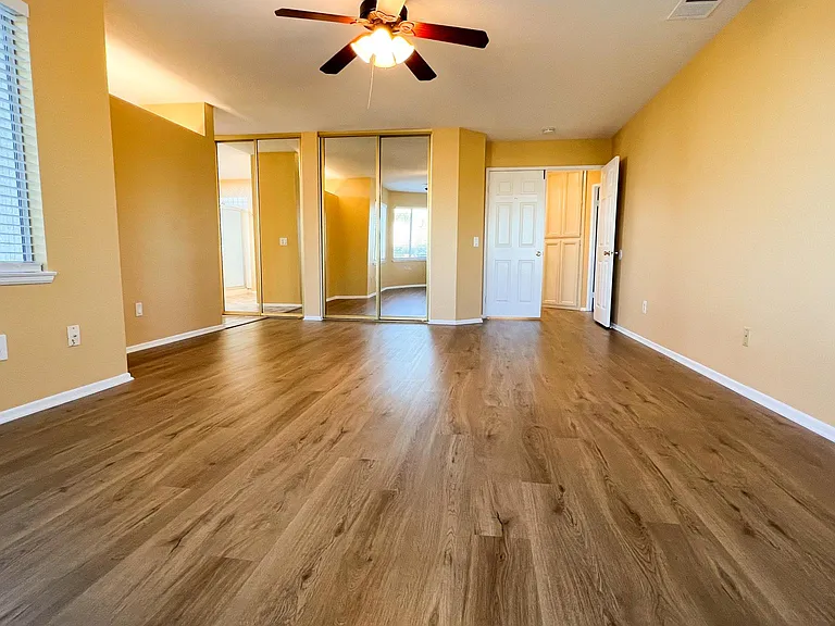 8558 Sandhill Dr — Photo 22