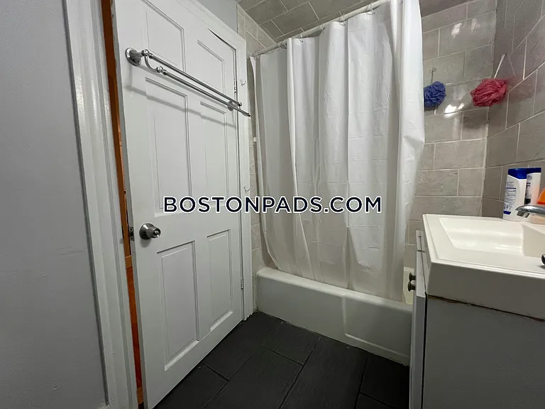 24 Farrington Ave #1 — Photo 15
